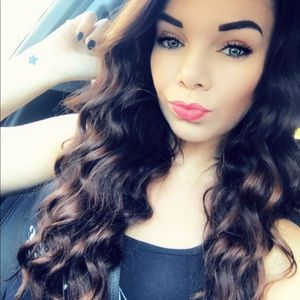 Meet your Posher, Alicia